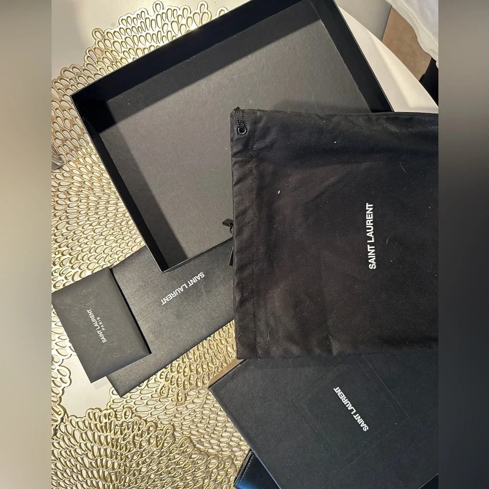 Authentic YSL pouch - Picture 4 of 4